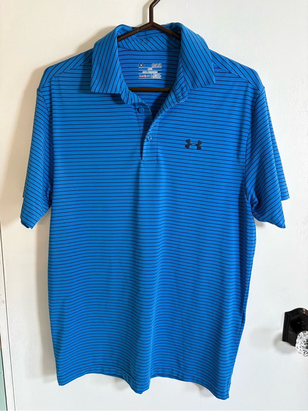 Under Armour Men’s M Blue-Striped Golf Shirt